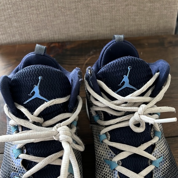 Youth Air Jordan’s - Picture 5 of 7